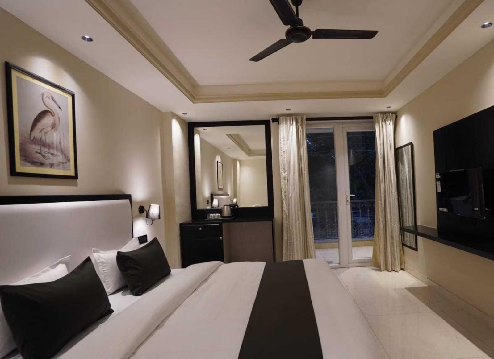 Hotel Ivy Plaza Nueva Delhi Exterior foto